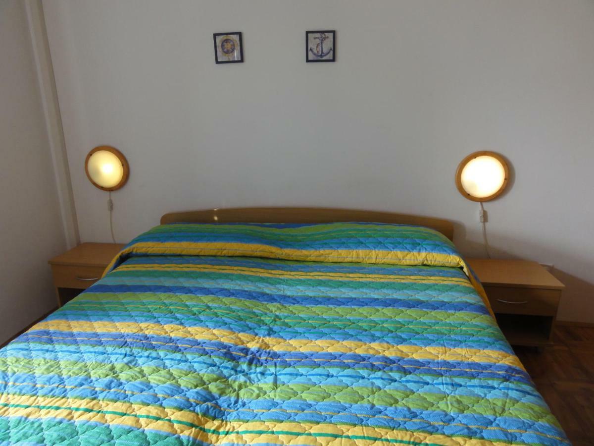 Nice And Cozy Apartment Ferry In Medulin Extérieur photo