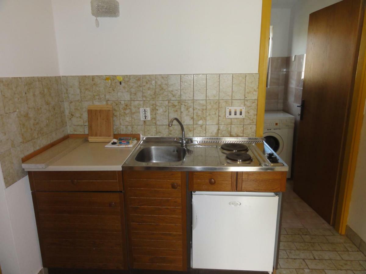 Nice And Cozy Apartment Ferry In Medulin Extérieur photo