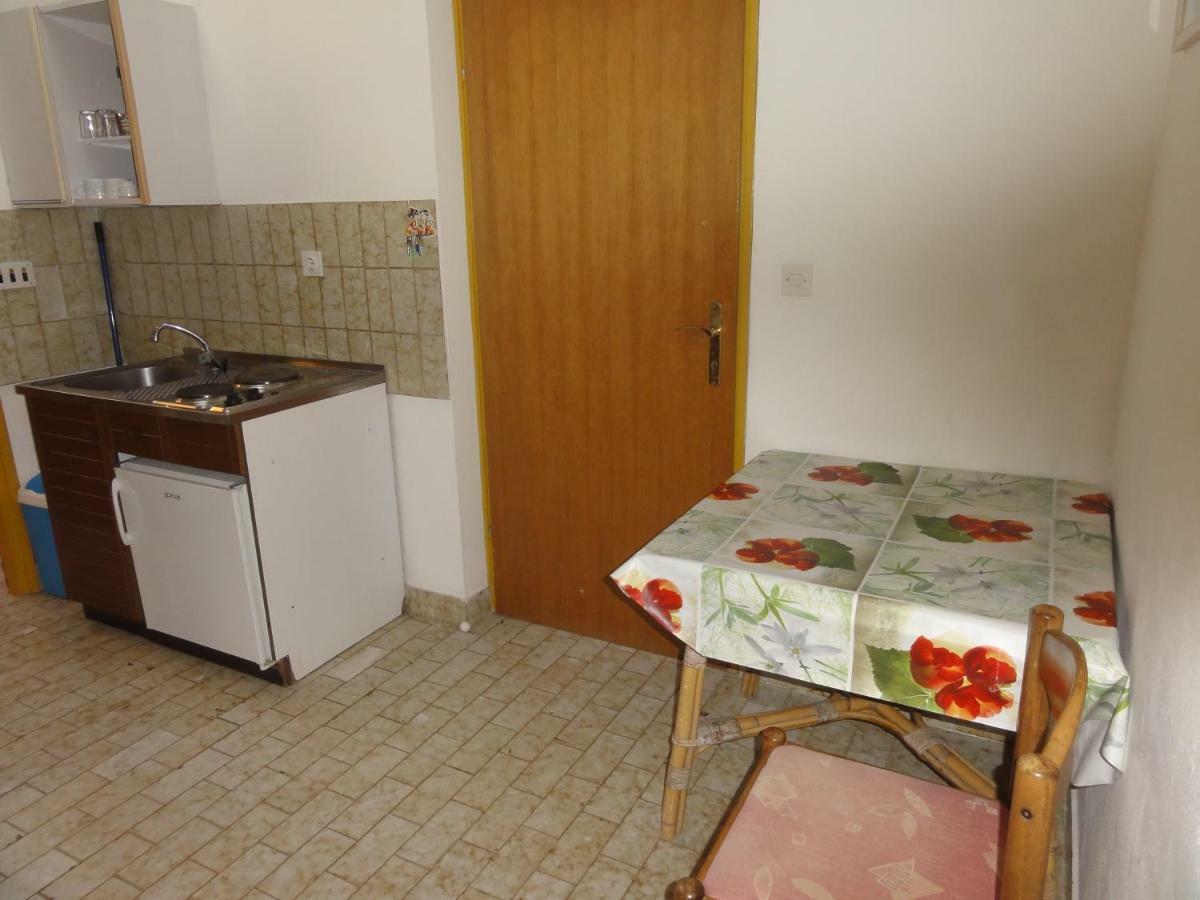 Nice And Cozy Apartment Ferry In Medulin Extérieur photo