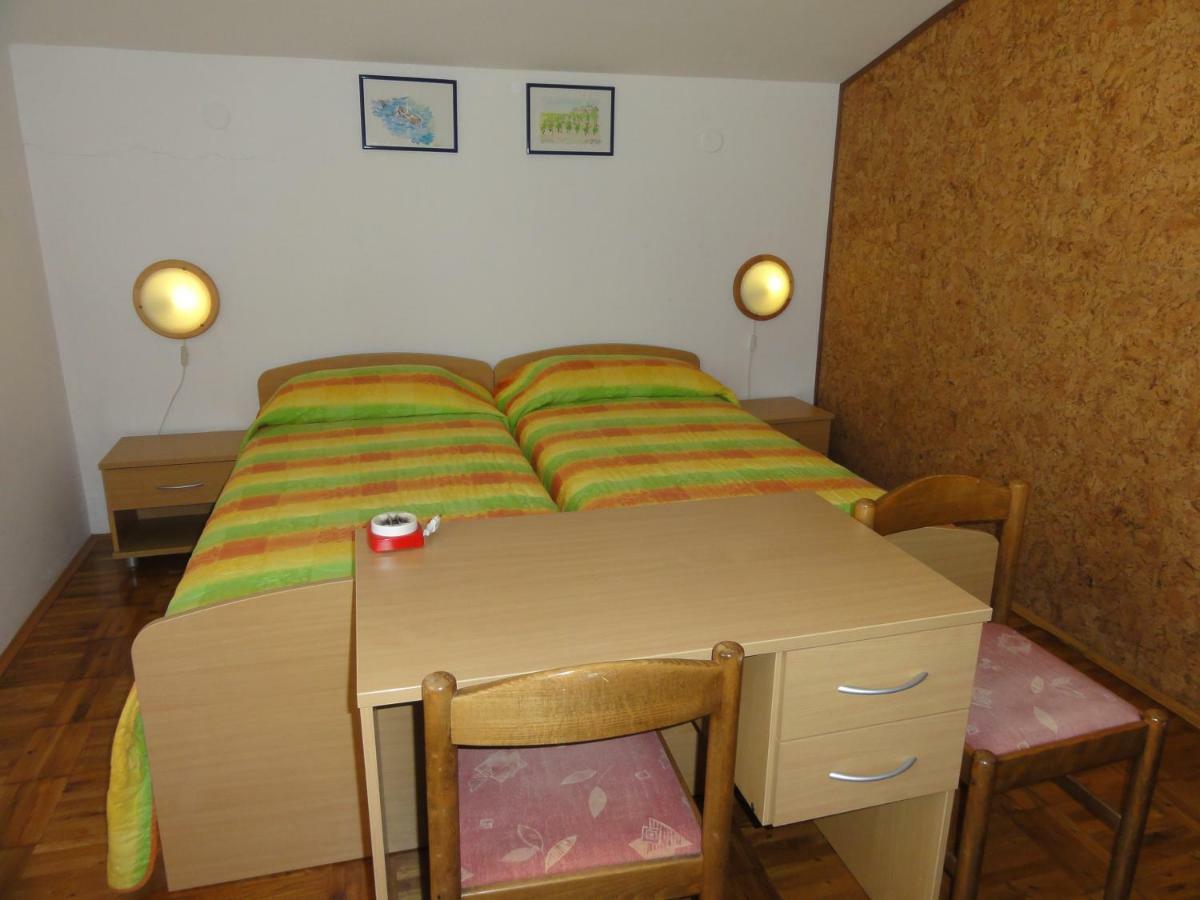 Nice And Cozy Apartment Ferry In Medulin Extérieur photo