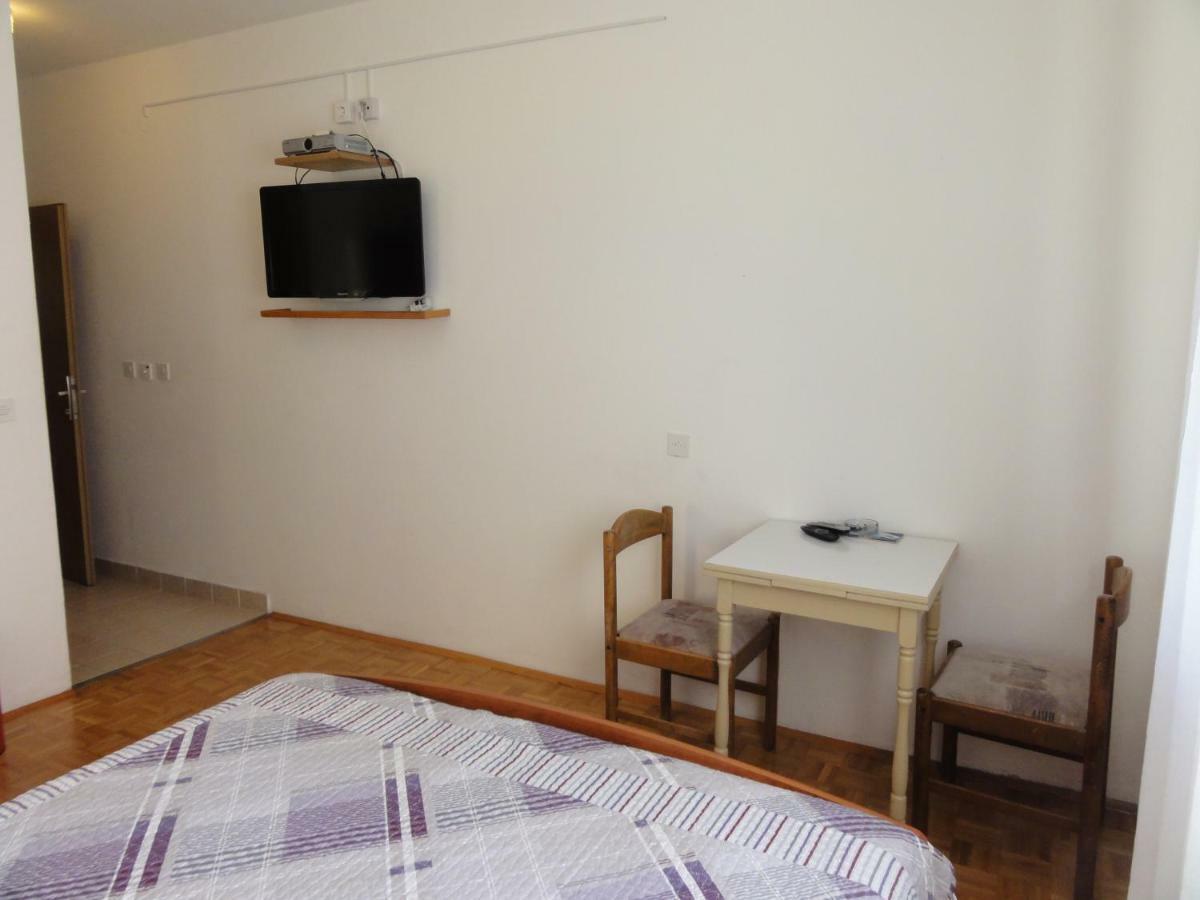 Nice And Cozy Apartment Ferry In Medulin Extérieur photo